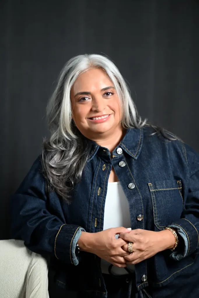 Retrato de Ratna Hema Mohan